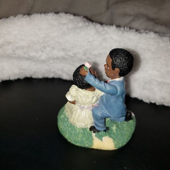 African American Figurine - Picture 4 of 8